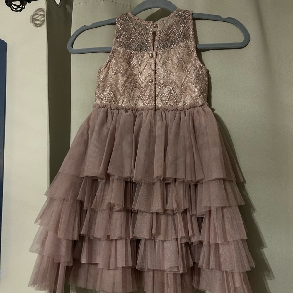 Badgley Mischka Girls Size 5 dusty rose dress